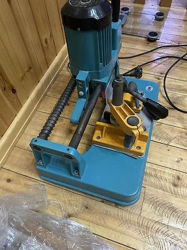 off white prsluk: Avtomatik açar dublikatı hazırlama dəzgahı (key cutting machine) - — 4