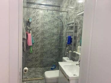 xacmazda tecili satilan evler: 4 otaqlı, Yeni tikili, m. İnşaatçılar, 135 kv. m — 4