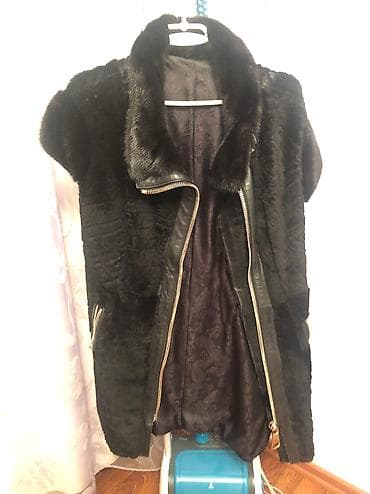 geyim alıram: Waggon Suba, 2500 manata alinib. 38 razmer. Bogazi ve qollari tebii — 1