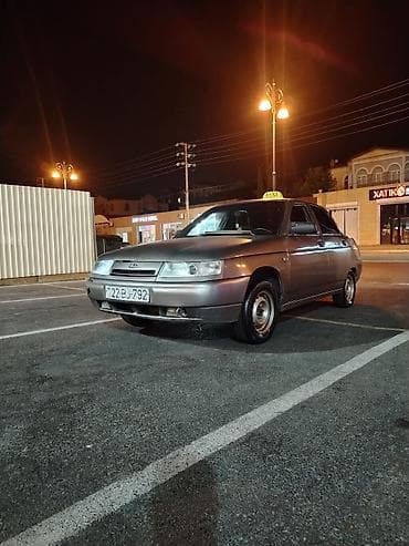 LADA 2110 sedan – gümüşü rəng, 4 qapı, ön ötürücülü. Şəhərdaxili