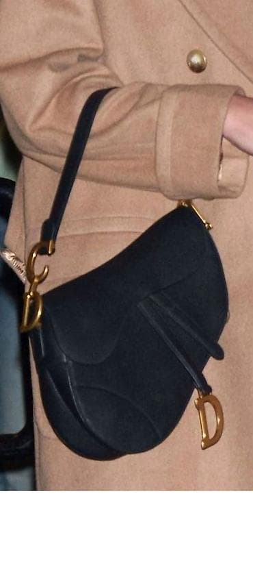 Çiyin çantası, Dior — 3