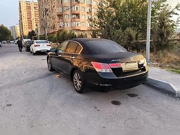 bak cən: Honda Accord: 2.4 l | 2012 il Sedan — 2