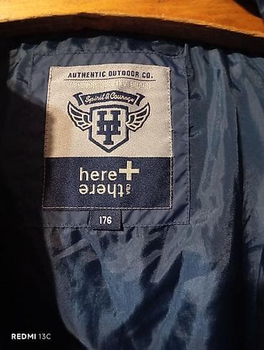 bomber kurtka: Qışlıq kapüşonlu kişi gödəkçəsi - Rəng: boz-göy kombinasiyası (yuxarı — 6