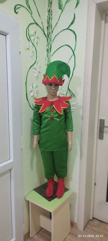 Uşaq üçün Yeni il/elf kostyumu - Dizayn: Yaşıl və qırmızı rənglərin lalafo.az -da Uşaq üçün Yeni il/elf kostyumu - Dizayn: Yaşıl və qırmızı rənglərin