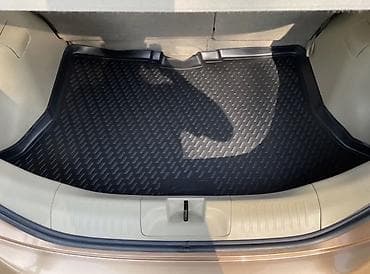 panel ortuyu: Nissan Tiida Hatchback (C11) Nissan Versa Hatchback Nissan Latio — 4