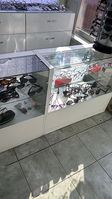 Optika vitrin dəsti – şüşə vitrinlər və saxlama modulları Məhsul