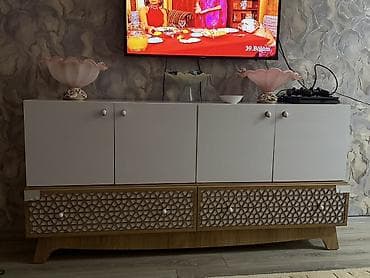 ucuz termolar: İşlənmiş, Düz TV altlığı, Polkalı, Laminat — 1