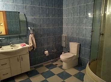 ev menzil: Yeni tikili binada yerləşən, ümumi sahəsi 197 m² olan geniş və rahat 4 — 9