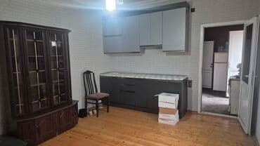 покупка и продажа жилья: Şüvəlan qəs. 2 otaqlı, 40 kv. m, Orta təmir — 7