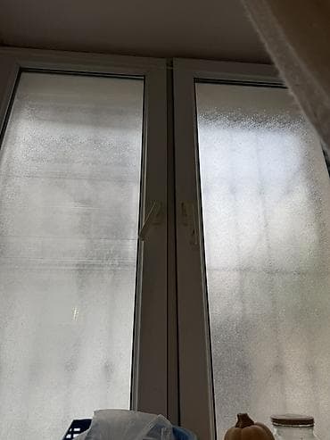 qapi plasmas: PVC pəncərə və qapı dəsti 7 pencere (setkalari ustunde) + 1 qapi — 3