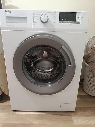 Beko önyükləməli paltaryuyan maşın demək olar ki, isitfadə olunmayıb