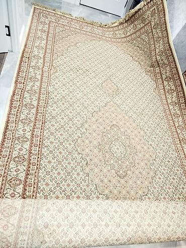 pastelər: Xalça – klassik Şərq üslubu ipek xalca 2*4 - Naxış: mərkəzdə medalyon — 1