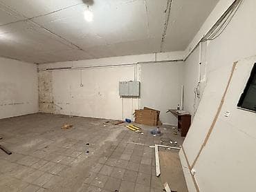 Kommersiya daşınmaz əmlakı: Icarə üçün ayrıca girişli, şüşəbəndli, geniş planlı qeyri-yaşayış — 4