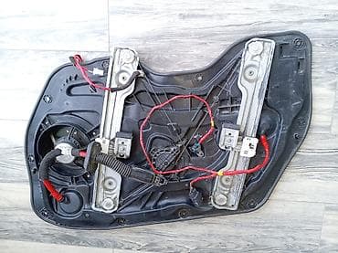 membran mdf: Sol ön, Hyundai Elantra, 2012 il, Ünvandan götürmə — 1
