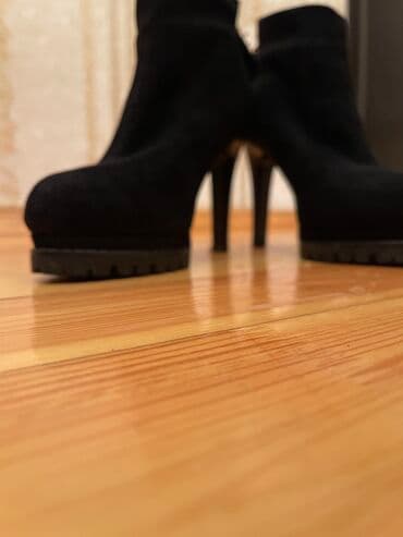 brend qadin ayaqqabilari: Ölçü: 36.5, rəng - Qara, İşlənmiş — 1