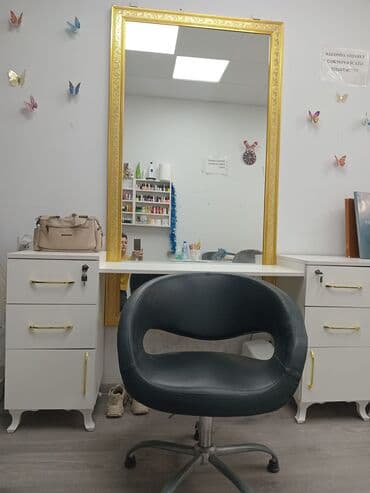 advent calendar qiyməti: Makiyaj üçün masa — 1