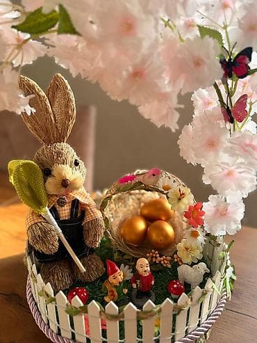 Bahar temalı dekorativ kompozisiya - Kompozisiya dairəvi taxta əsas