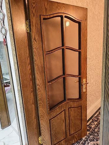 6 ədəd qapı satılir. 6 qapi birlikdə 240 manat. Ünvan Bakıxanov — 5