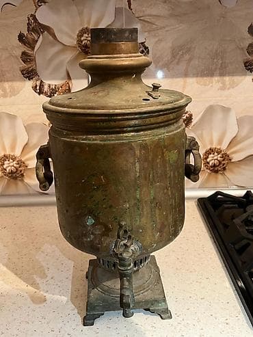qedim samovar: Samavar mis 1870 ci il möhürlü Товарищество Баташева (“Bataşev — 6