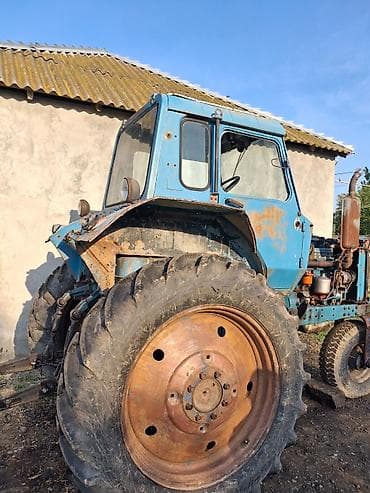 c moto: ""RAZILASMA YOLU ILE. "Traktor MTZ 80 tipli, kabinalı, arxa təkərli — 7