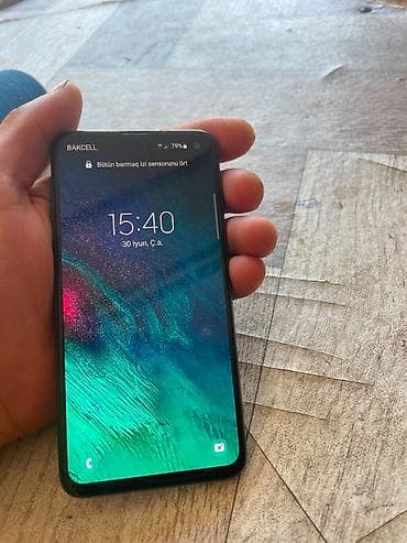 samsung mini notebook: Samsung Galaxy S10e, 128 GB, rəng - Qara, Barmaq izi, Face ID — 3