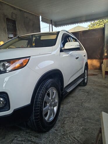 3 23 most: Kia Sorento: 2.4 l | 2012 il Krossover — 3