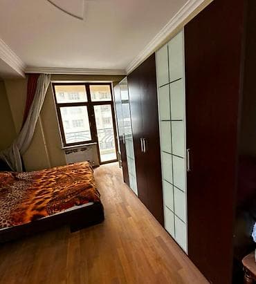 qapi taxda: Yataq otağı üçün funksional qarderob dəsti yaxshi veziyyetdedir - — 1