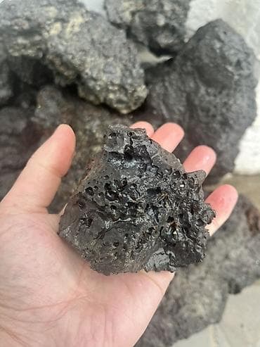 qara parca: Akvarum üçün tebi vulkanik daşlar akvarumda bioliji fitrasya yaradır — 2