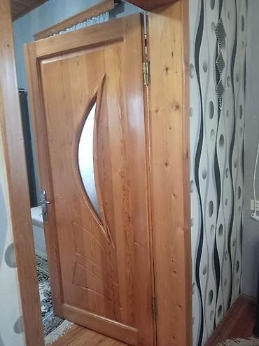 gencede qapi: Taxta interyer qapısı – şüşə dekorlu model - Material: təbii ağac — 1