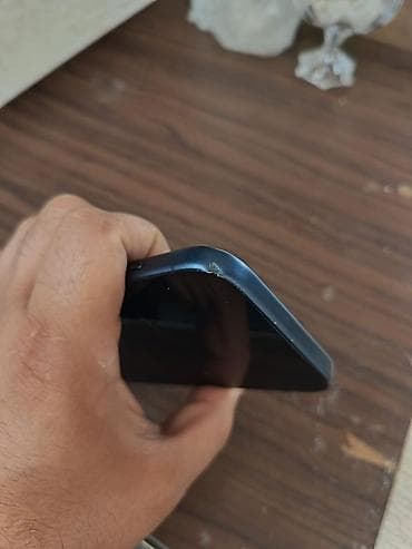 mac pro: IPhone 17 Pro Max, 256 GB, Mavi, Qırıq, Barmaq izi, Simsiz şarj — 3