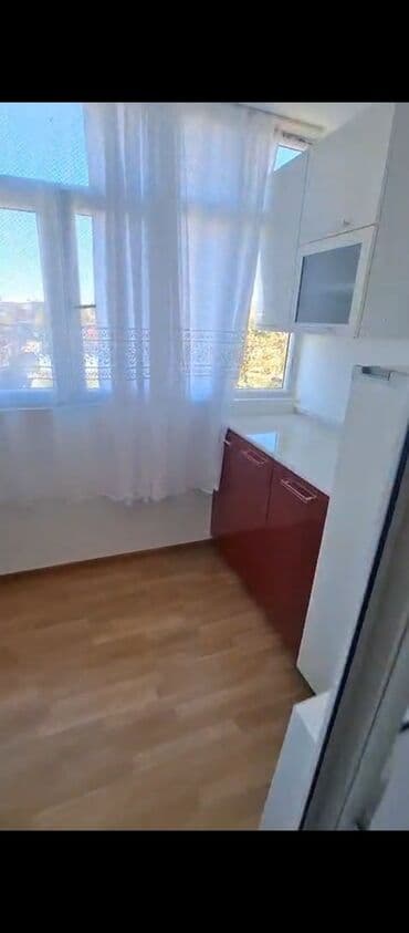 memar ecemi kiraye evler: Məkan Gəncə şəhəri Kirayə verilir Pasyolka 5/5 3 otaqlı təmirli — 5