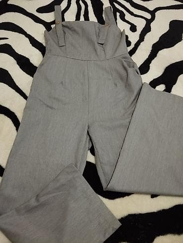 mini paltar: Yeni tulum 1.2 defe geyilib eyni şəkildəki model S. M razmere uyğun 15 — 2