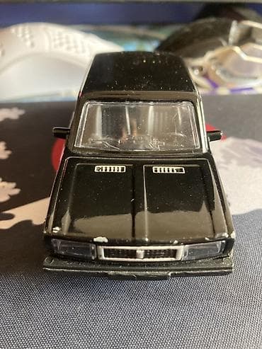 velo disk: Qara rəngli metal die-cast oyuncaq avtomobil modeli - Korpus: metal — 4