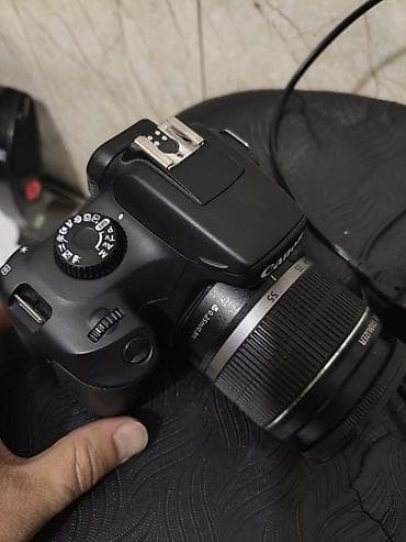 dji osmo mobile 6: Canon EOS 4000D DSLR fotoaparat + Canon EF‑S 18‑55mm f/3.5‑5.6 IS — 3