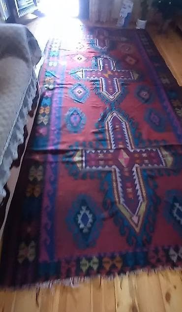 Ovçuluq və balıqçılıq: Əl toxuması kilim xalça Qedimi böyük olçüdü 5 metir uzunda 40 azn — 1