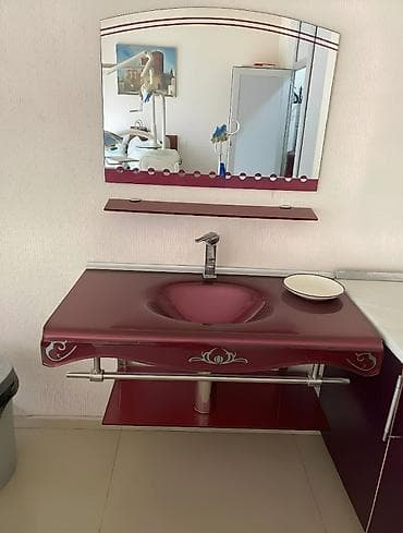 ikinci el samavar: Bərkidilmiş (temperli) şüşədən hazırlanmış İtaliya istehsalı olan — 1