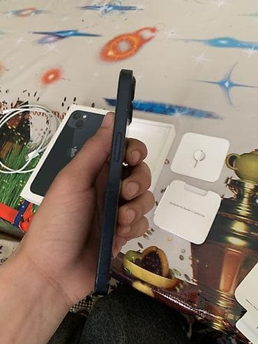 tikinti ustası: IPhone 13, 128 GB, Midnight, Zəmanət, Simsiz şarj, Face ID — 6