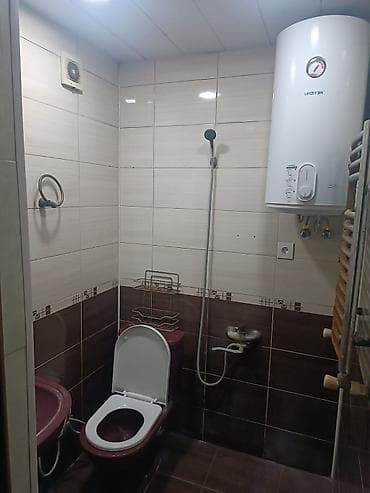 5 otaqli evler: Masazır Qurtuluş 93 YK 5/5 mərtəbəsində 2 otaqlı mənzil kirayə — 5