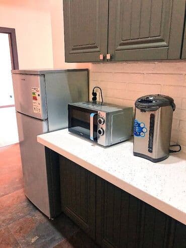 nerimanovda obyekt satilir: Nəsimi rayonu 28 may metrosuna yaxın 2 mərtəbəli,sahəsi 120 kv/m olan — 3