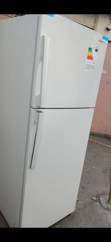 Yeni 2 qapılı Toshiba Soyuducu Satılır, rəng - Qara lalafo.az -da Yeni 2 qapılı Toshiba Soyuducu Satılır, rəng - Qara