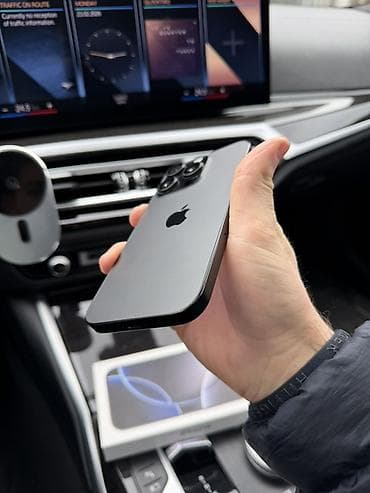 iphon 10: IPhone 16 Pro, 256 GB, Qara, Simsiz şarj — 2