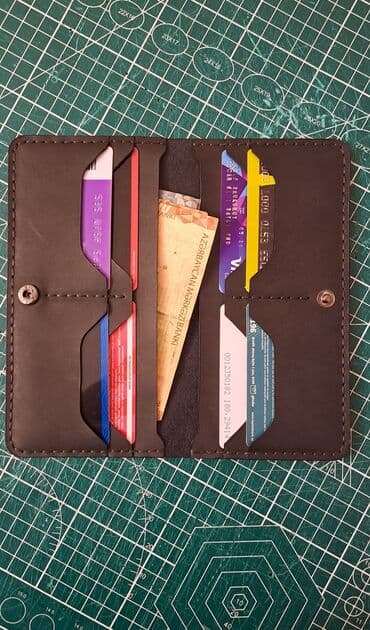 kişilər üçün vizitka qabı: Pulqabı, Təbii dəri, Yeni — 2