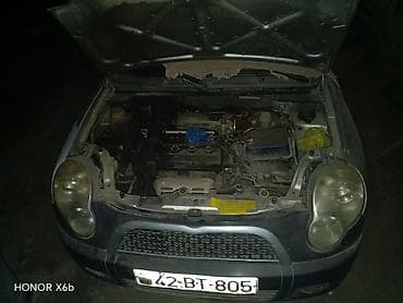 ford fusion 2018: Lifan 320, gümüşü rəng, 5 qapılı hetçbek. Texniki xüsusiyyətlər: - — 3