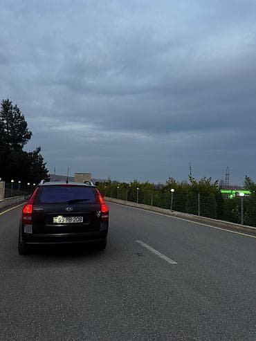 turbo az kia ceed benzin: Kia Cee’d – şəhər və uzun yol üçün praktik hetçbek. barter öz dəyərdə — 2