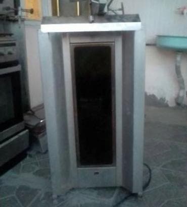 Qazla işləyən, 4 gözlü