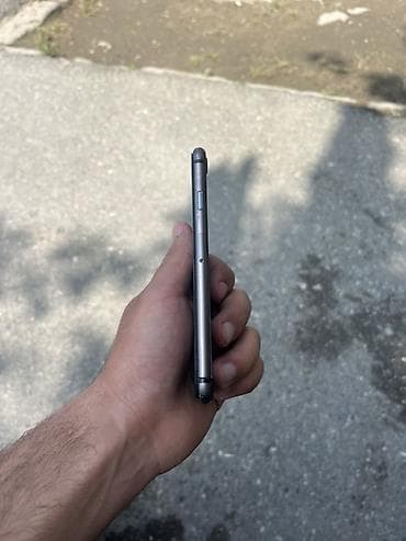 ipad 11 pro m4: IPhone 8, 64 GB, Qara, Barmaq izi — 8