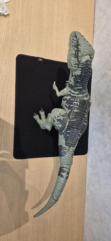 Yuvalar: Oyuncaq dinozavr fiquru – iri ölçülü, detallı model gigantosaurus — 4