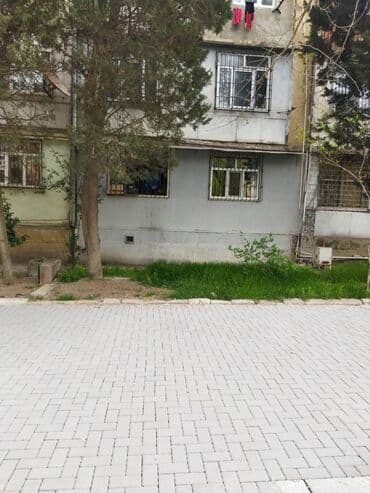 obyek satilir: Obyektə yararlı mənzil satılır. Elmlər akademiyası metrosuna yaxın 5/1 — 15