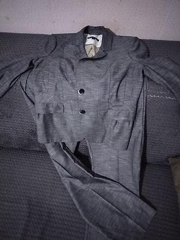 dest paltar: Qadın kostyum dəsti – Comma, ölçü 40 - Brend: Comma. Baha alınıb — 1