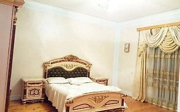 Двуспальная кровать